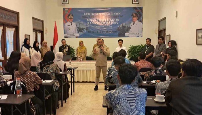 Disnaker Malang Gembleng Pencaker dengan Ilmu Konten Kreator Bersertifikasi