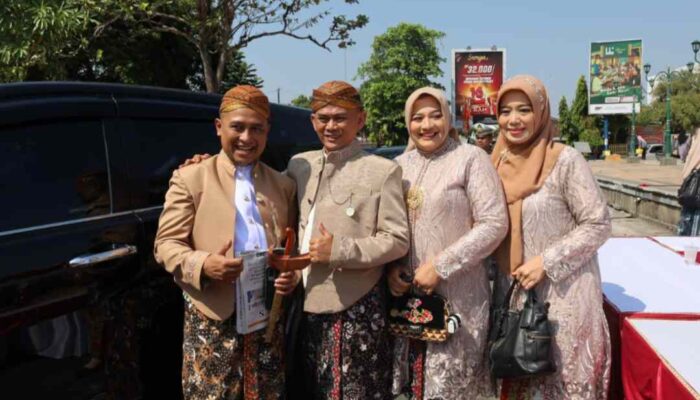 HJR ke-283, Dandim 0720 Rembang Kenakan Blangkon dan Keris