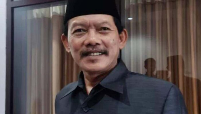 Kabupaten Lumajang Dikecam, Jalan Utama Rusak dan Gelap