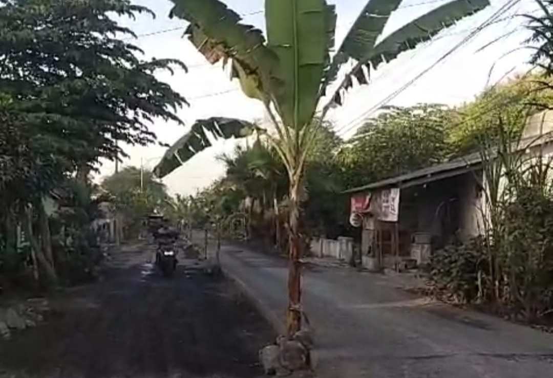 Jalan Desa Condro