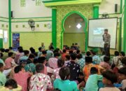 Ajak Pelajar Tertib Berlalu Lintas, Polres Lumajang Gelar Police Goes to School