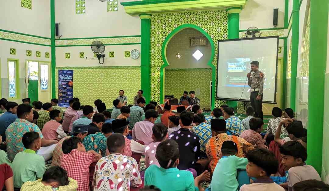 Police Goes to School