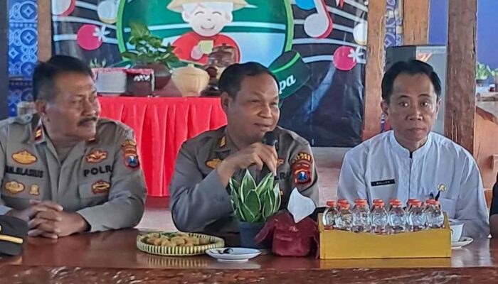 Polsek Singosari Gelar Dialog Jumat Curhat Serap Aspirasi Warga Randuagung