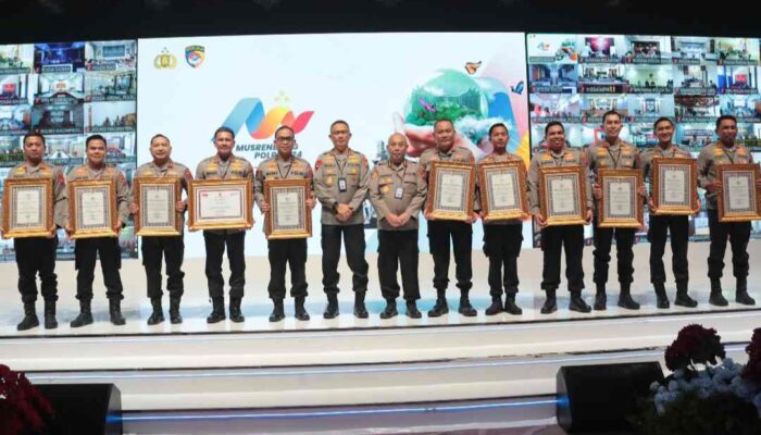 Polres Madiun Raih Penghargaan Pelayanan Prima di Musrenbang Polri 2024