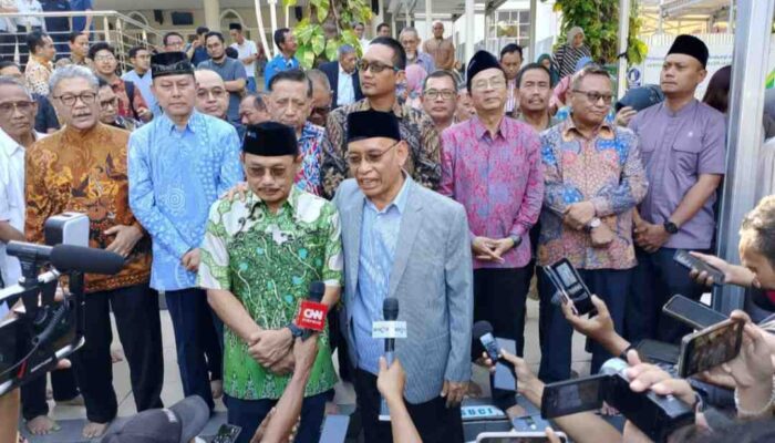 Profesor Bus Kembali Diangkat sebagai Dekan FK