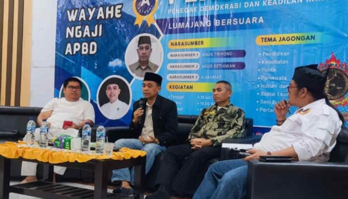 Diskusi Publik “Wayahe Ngaji APBD” Berlangsung Meriah di Lumajang