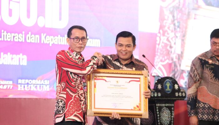 Pemkab Jember Raih Penghargaan Tertinggi JDIHN Awards 2024