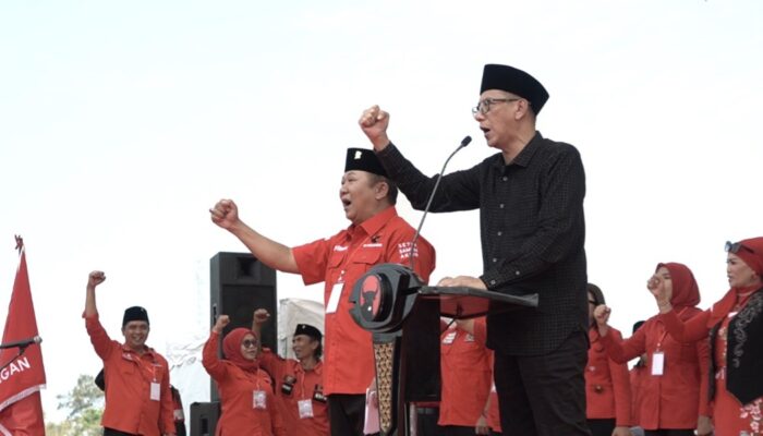 Lagu Yaa Lal Wathon Bergema Saat Konsolidasi Akbar PDIP Jember
