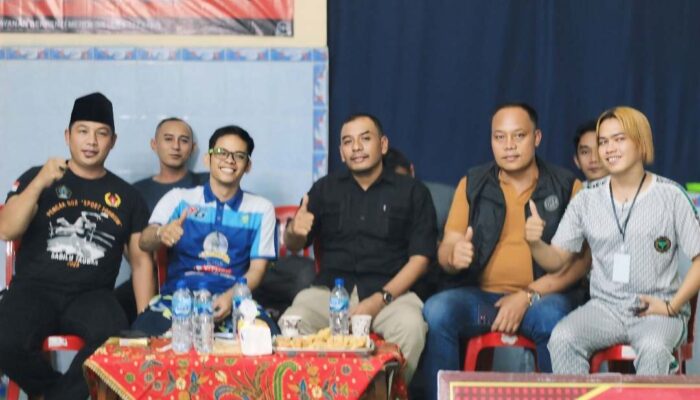 Stack Ponco Gati Berbaur Jadi Penonton Badminton Nglegok Cup