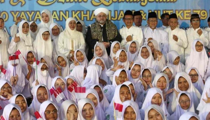 Sambut Harlah ke- 70 dan HUT ke-79 RI, Yayasan Khadijah Surabaya Gelar Doa dan Dzikir Kebangsaan