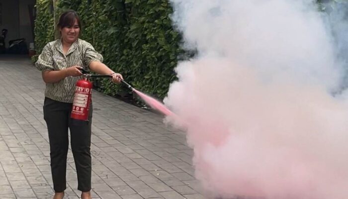 The Capital Hotel Surabaya Gelar Pelatihan Fire Drill, Edukasi Darurat Kebakaran