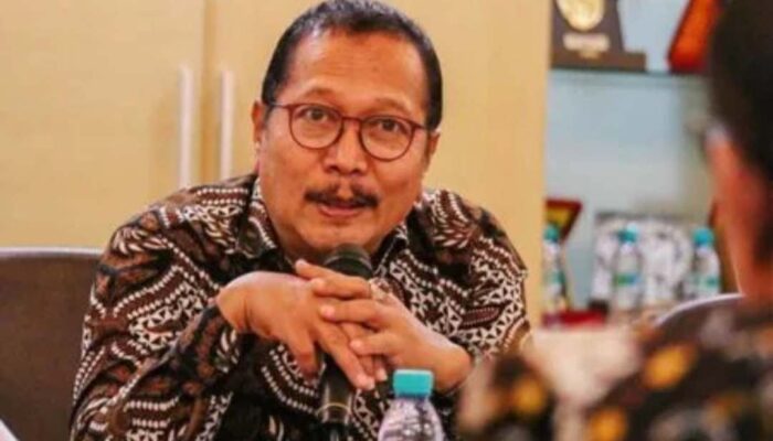 Pakar Kebijakan Publik Unair Tanggapi Sengketa Larangan Rokok Eceran