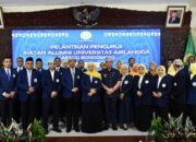 Ini Pesan Khofifah Saat Lantik IKA Unair Bondowoso