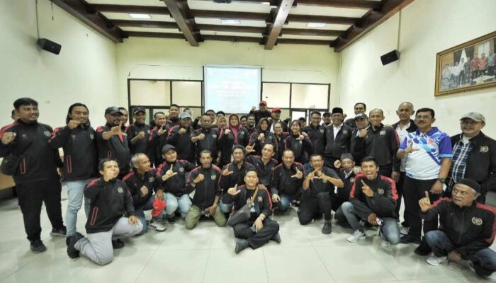 Skuad Atlet Porwanas XIV PWI Jatim Dilepas Pj Gubernur ke Banjarmasin