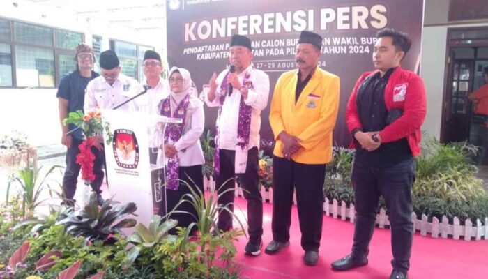 Nanik Sumantri-Suyatni Daftar ke KPU, Maju Pilkada Magetan