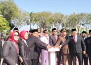 Peringatan HUT RI ke- 79, Pemkab Gelar Upacara Pengibaran Bendera Raksasa