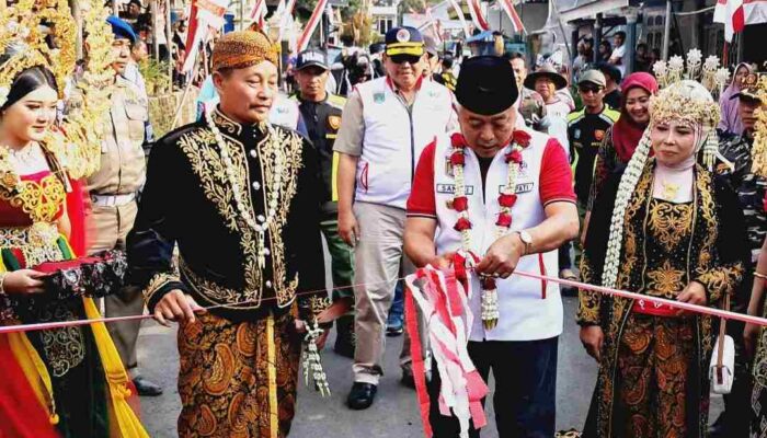 Bersih Desa Srigading, Bupati Malang Resmikan Ruas Jalan Lawang-Gunungjati
