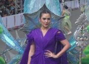 Raisa Tampil Cantik dengan Gaun Ungu di Grand Carnival JFC 2024