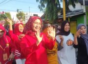 Ratih Damayanti Sapa Masyarakat Lewat Jalan Santai Sekaligus Sosialisasi Bacabup