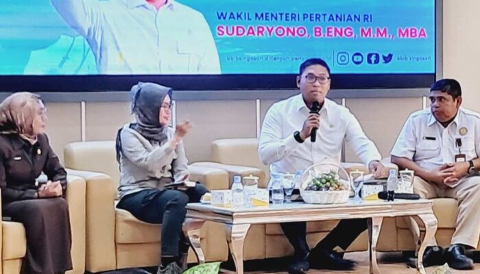 Menuju Swasembada Pangan, Wamentan RI Kunjungi BLU BBIB Singosari