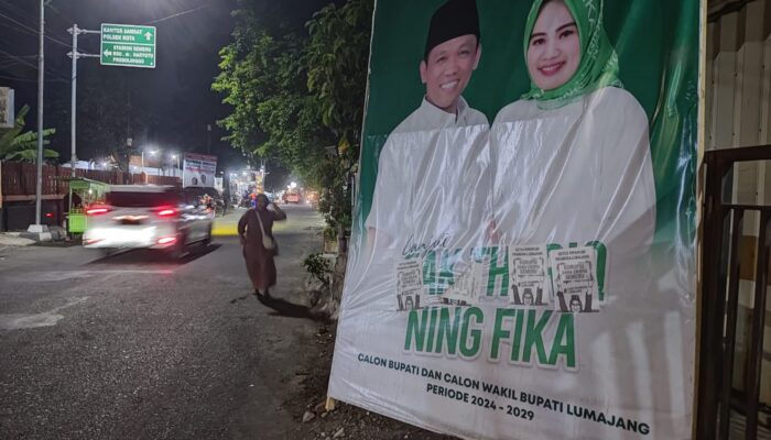 Selebaran Bernada Fitnah Juga Ditempel di Banner Cak Toriq