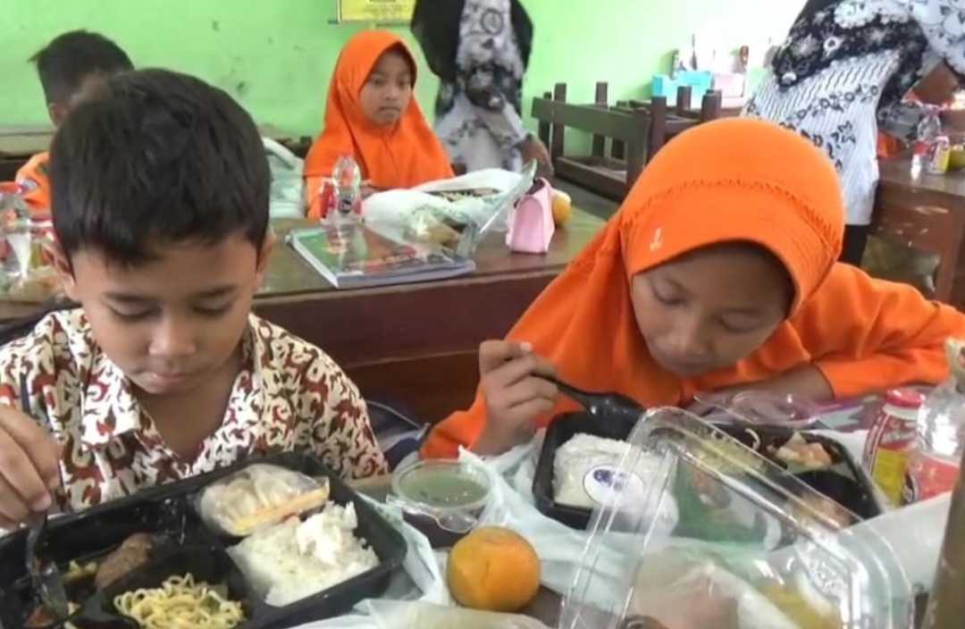 makan siang gratis