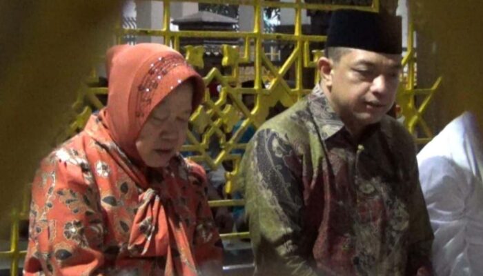 Bacagub Risma Ziarahi Makam Pendiri NU dan Leluhurnya di Jombang