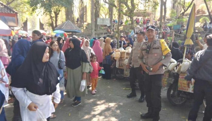 Tempat Wisata Ramai, Polres Ngawi Terjunkan Personel