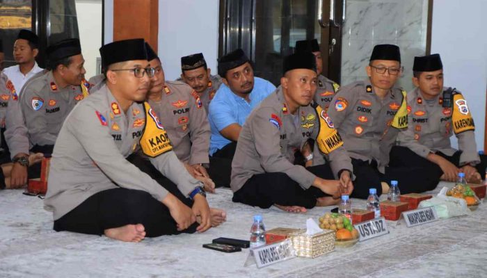 Teladani Akhlak Rasulullah,  Polres Ngawi Peringati Maulid Nabi