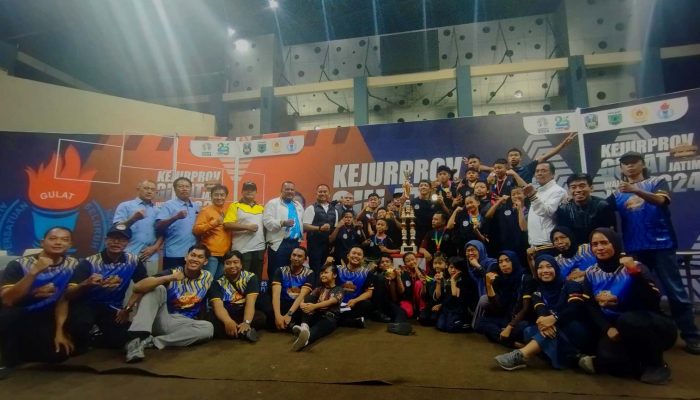 Wow! Kota Batu Raih Juara Umum Gulat Kejurprov Jatim 2024