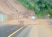Awas! Jalur Piket Nol Longsor, Pengendara Diminta Waspada
