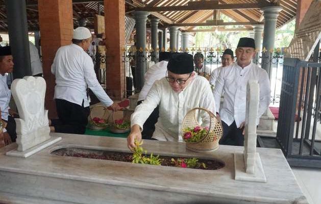 Menjelang HJB, Pj Bupati Bojonegoro Ziarah Makam Leluhur