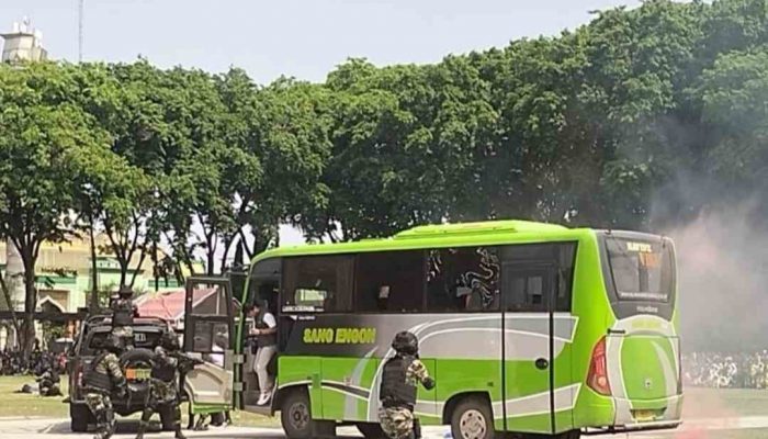 Baku Tembak, Babinsa Kodim 0813 Bebaskan Sandera Ketua KPU dan Bawaslu Bojonegoro