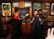 Wah, Bakal FYP Ini ! Video Dewa 19 Nyanyi Bareng Khofifah-Emil