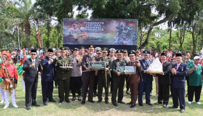 Kapolres Beri Suprise Dandim 0804 Magetan