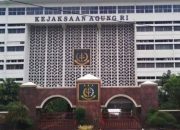 Kejagung RI Amankan Tiga Hakim PN Kota Surabaya, Ini Kronologinya