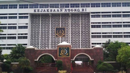 Kejagung RI Amankan Tiga Hakim PN Kota Surabaya, Ini Kronologinya