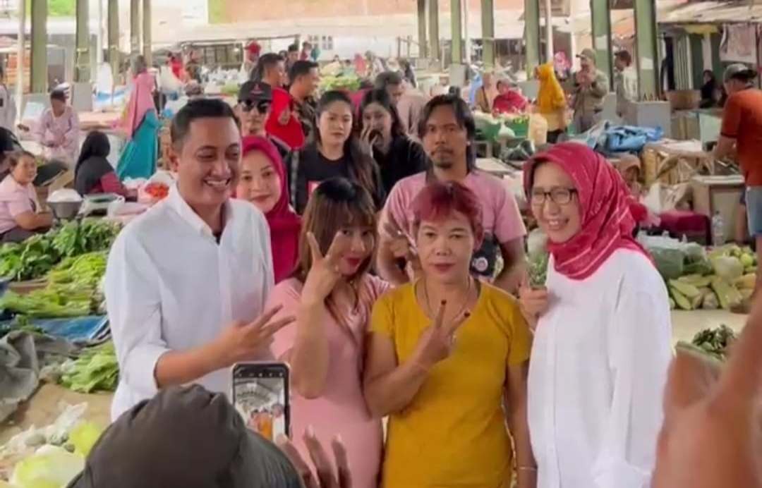 Kerudung Merah