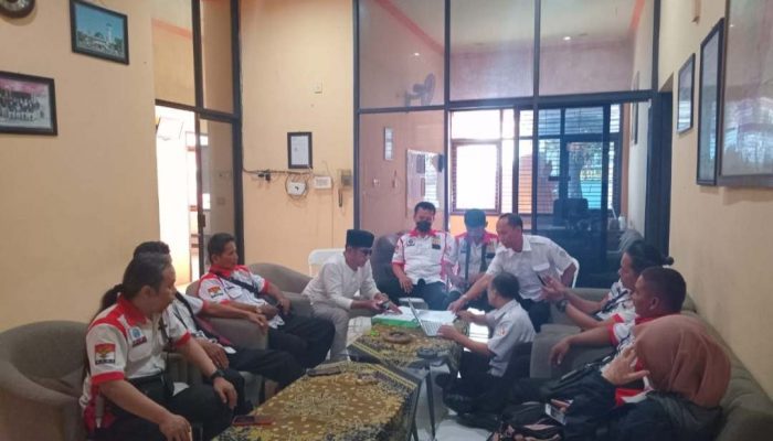 Mantan Napi Jadi Cawali, LP-KPK Geruduk Bawaslu Kota Blitar