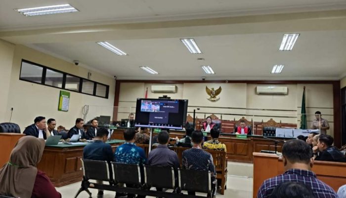 Catut Nama Gus Muhdlor, Masruri Kerap Minta Uang ke Ari Suryono