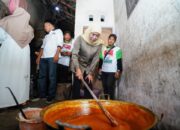 Cagub Khofifah Siap Fasilitasi Replanting Industri Gula Merah di Candipuro Lumajang