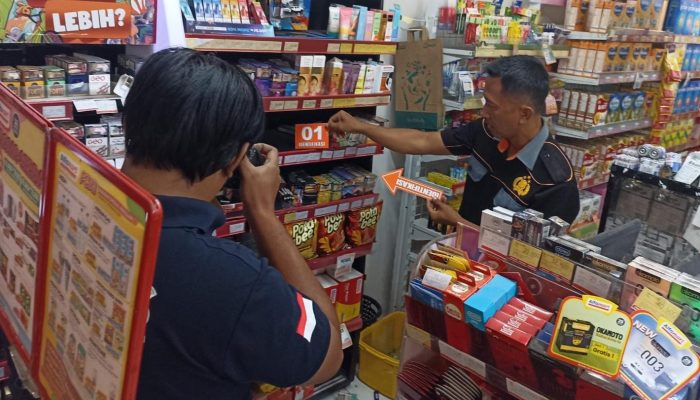 Malam Mencekam di Jombang, 4 Perampok Serang Minimarket Gasak Uang 62 Juta