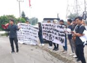 Diduga Tak Netral, KPU Batu Digeruduk Massa Aliansi Peduli Demokrasi