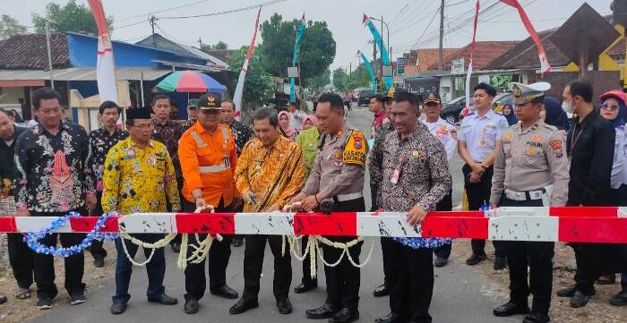 Pos Jaga dan Palang Pintu Perlintasan KA Ngetrep Jiwan Resmi Beroperasi