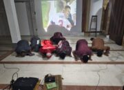 Timnas Taklukkan Arab Saudi 2-0, Nobar di Masjid Al-Haq Diwarnai Sujud Syukur