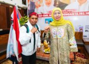 Khofifah-Emil Menang, Relawan Ini Jalan Kaki dari Tulungagung ke Ibu Kota Nusantara