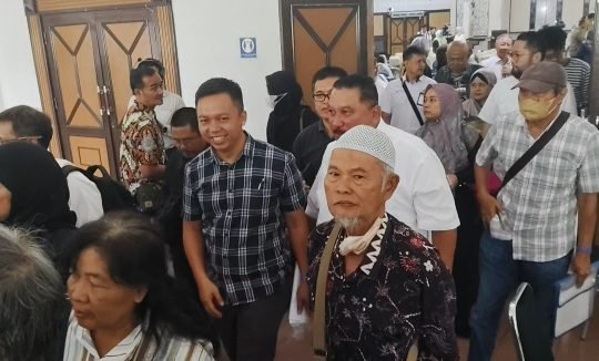 Bale Hinggil