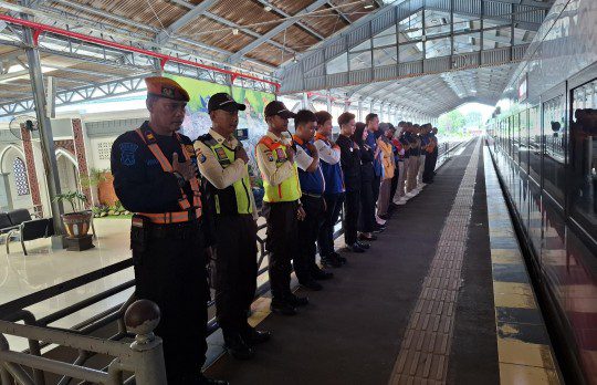 KAI Daop 8 Surabaya Catat Ketepatan Waktu 99,8 Persen Selama Natal dan Tahun Baru