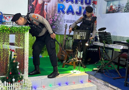 Polres Madiun Sterilisasi Gereja Jelang Perayaan Natal