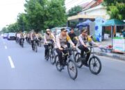 Pastikan Pergantian Tahun Baru di Kota Kondusif, Kapolres Ngawi Patroli Gunakan Sepeda Angin